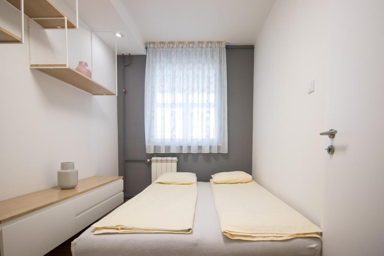 Arena'S Finest Apartment Belgrado Esterno foto
