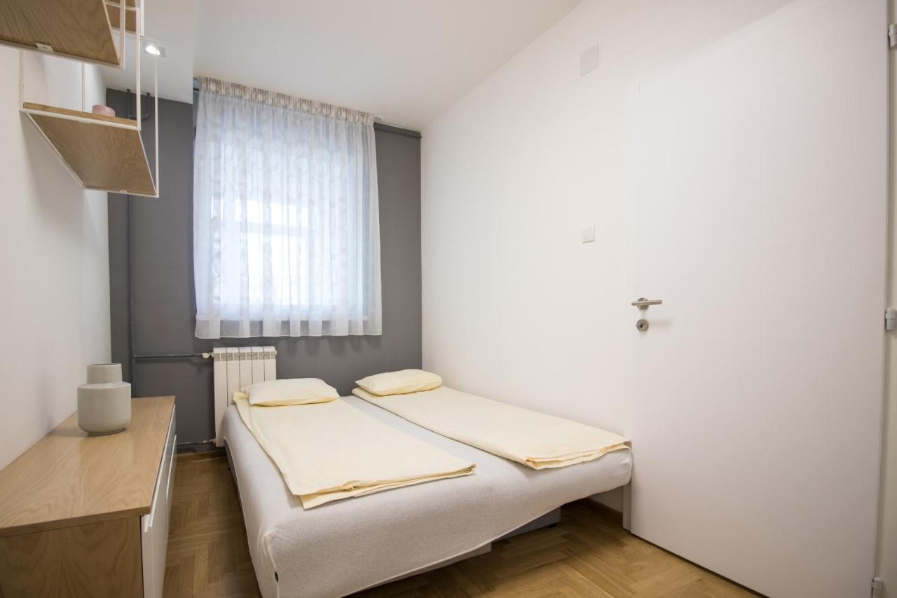 Arena'S Finest Apartment Belgrado Esterno foto