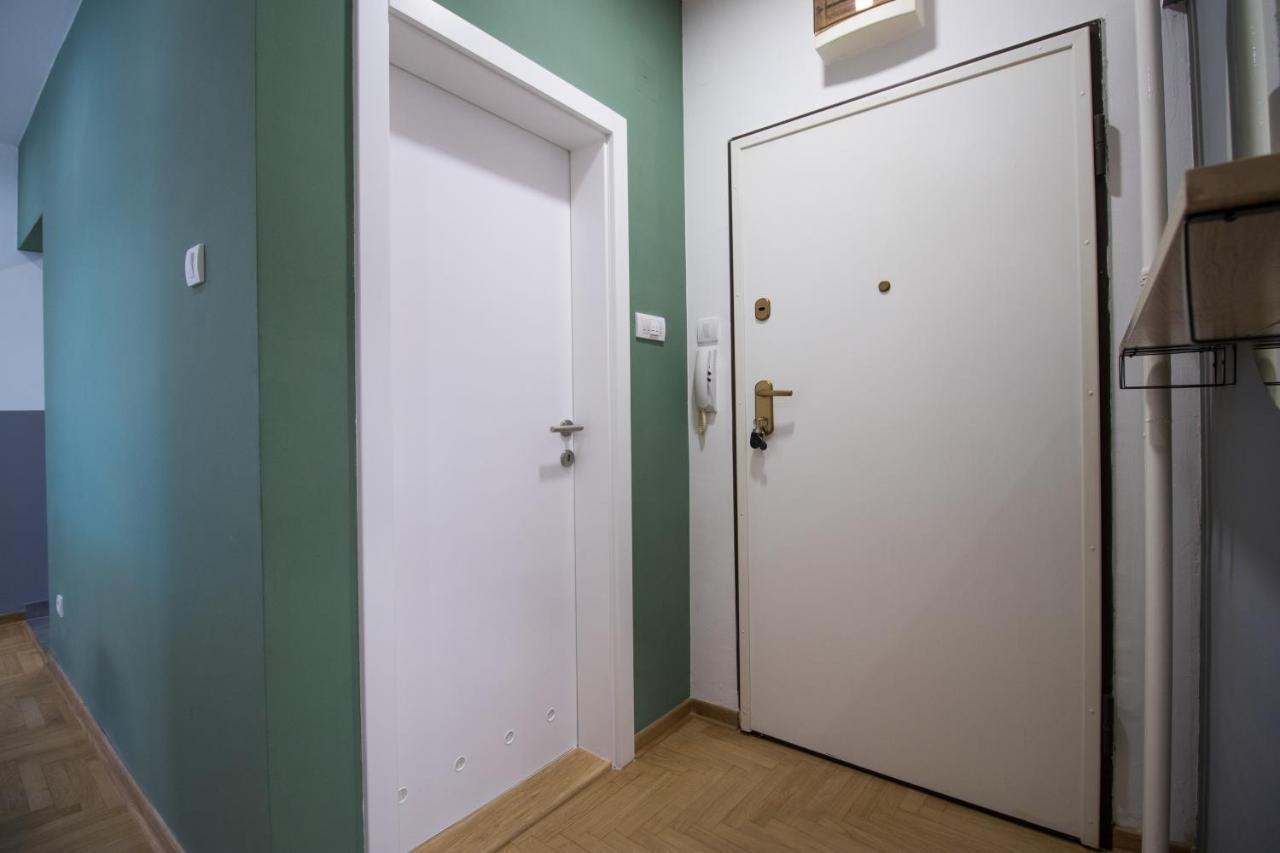 Arena'S Finest Apartment Belgrado Esterno foto