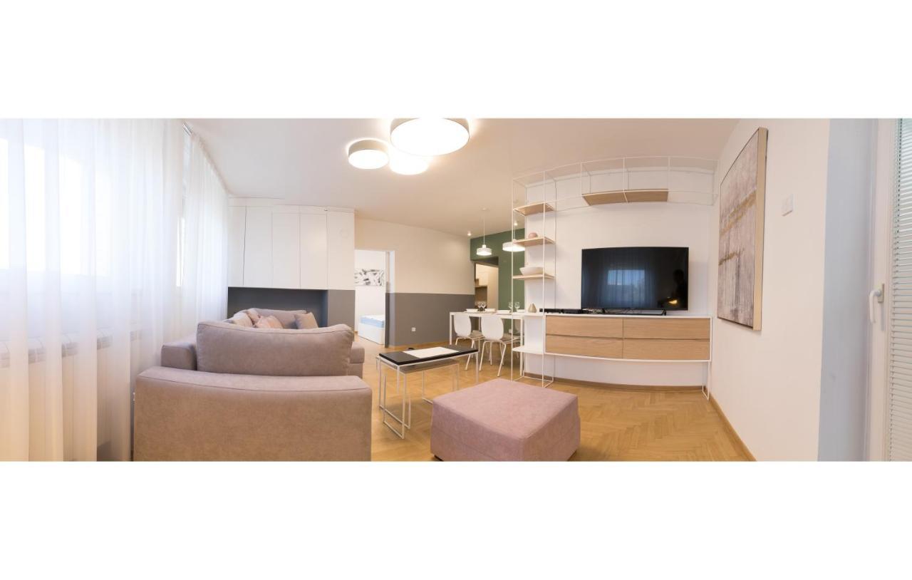 Arena'S Finest Apartment Belgrado Esterno foto