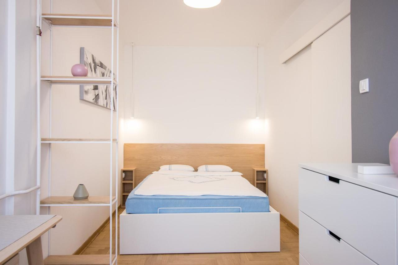 Arena'S Finest Apartment Belgrado Esterno foto